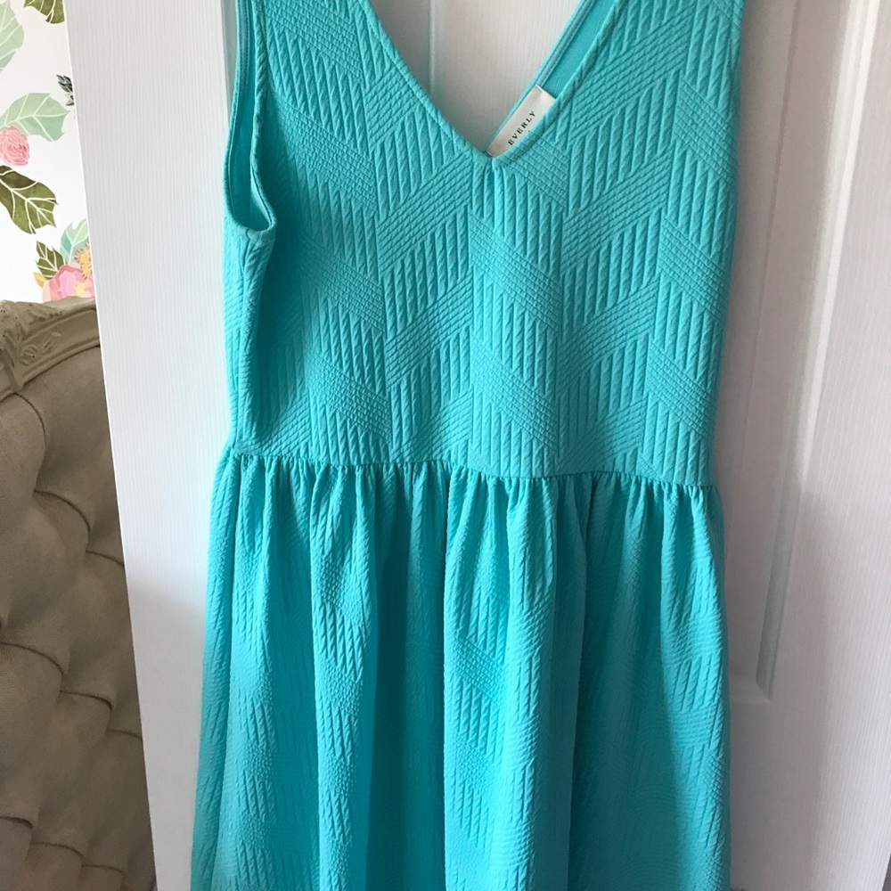 Everly Dress - Picture 2 of 2